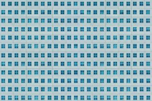 Para grid e alinhamento, que são ferramentas fundamentais no design, a organização da informação visualmente ocorre através d