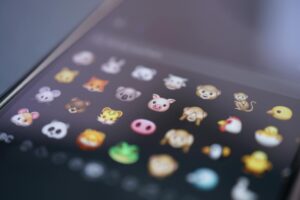 Para Microinterações: Como pequenas animações melhoram a experiência, entende-se que são feedbacks visuais sutis que guiam o