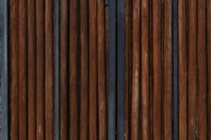 Para otimizar o uso de texturas e grãos no design, é crucial entender seu impacto psicológico e estético. Eles adicionam prof